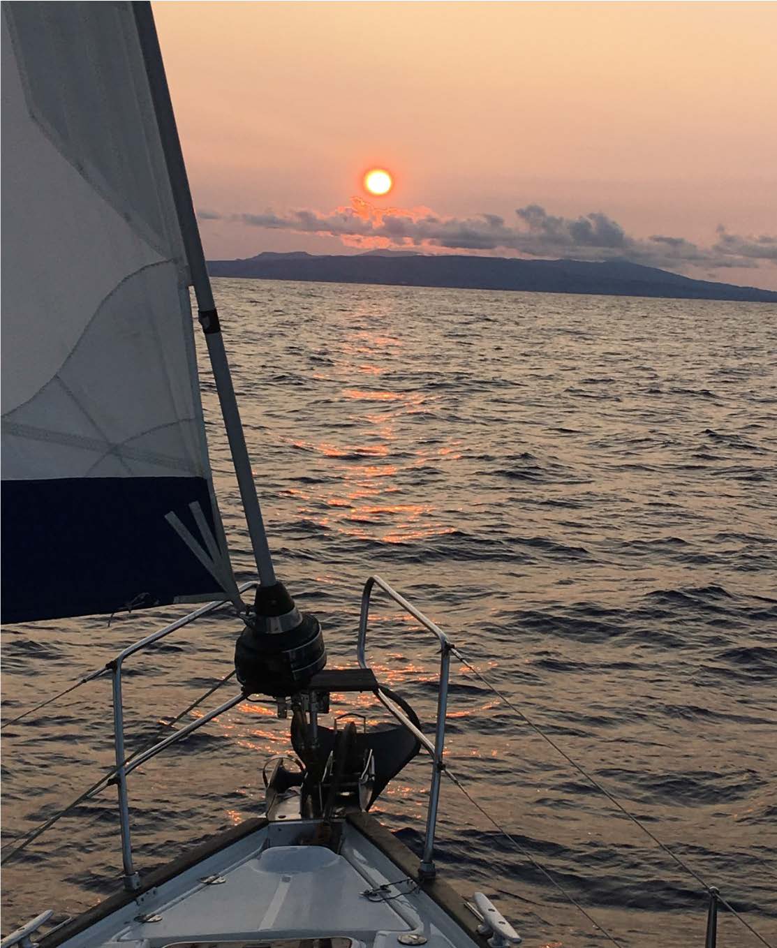 Ansteuerung auf Terceira, Azoren in den Abendstunden Der Atlantik erzählt keine Geschichten
