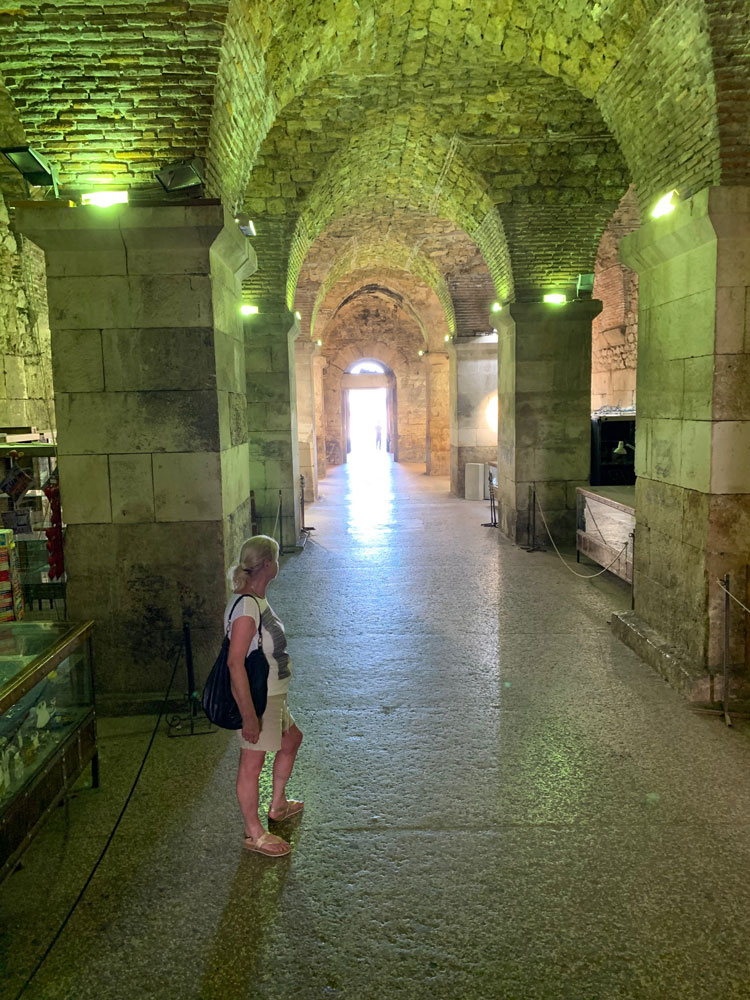 Der Eingang zum Diokletianpalast Kölner Yacht Club - Reisebericht Split 2020