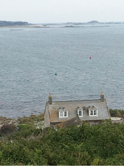 Ansteuerungsbojen rot und grün in den St. Mary´s Pool Kölner Yacht Club - Reisebericht Fahrtensegeln 2019