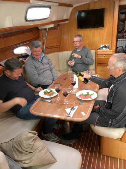 Rote Beete-Risotto zum Abendessen Kölner Yacht Club - Reisebericht Fahrtensegeln 2019